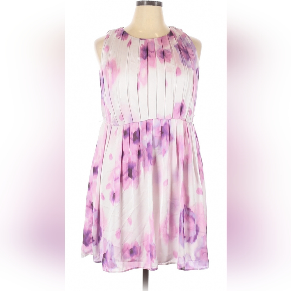 Gorgeous JLo pleated size 16 dress